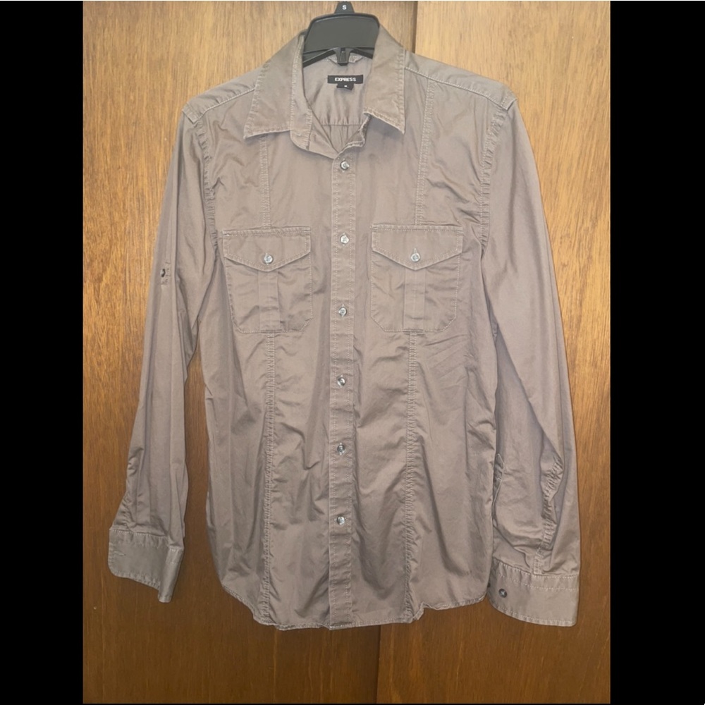 Men's Express brown button down shirt. Color brown. SiZe medium.